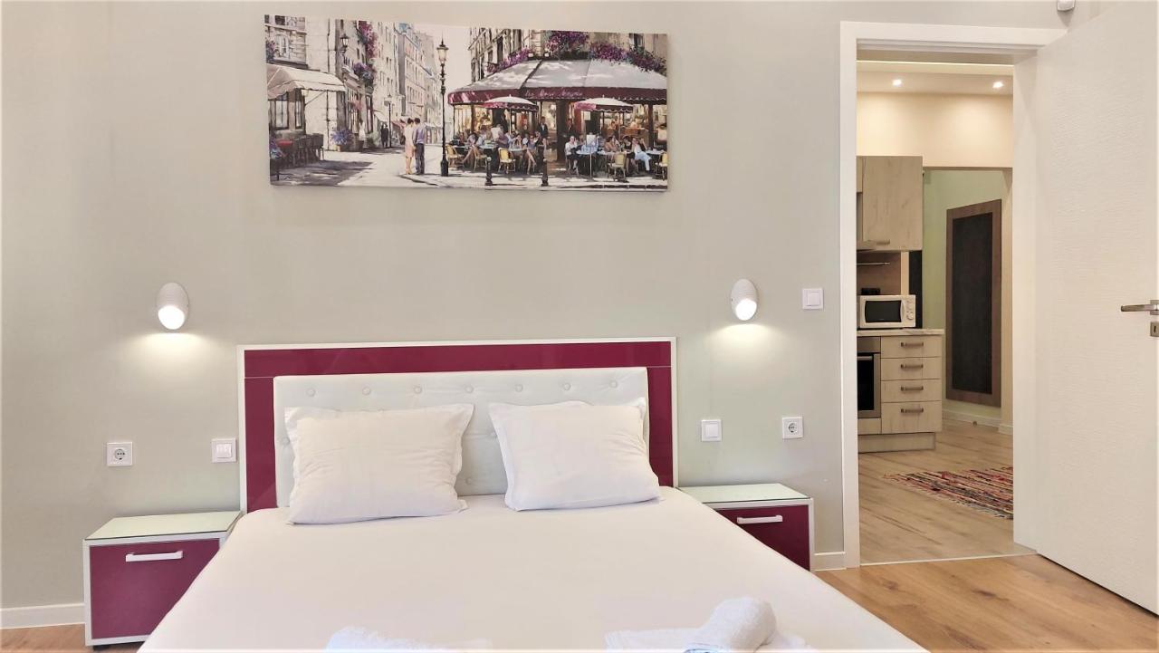 Апартамент Pink & Blue - 2Bdr With Balcony - Wi-Fi Varna Exterior photo
