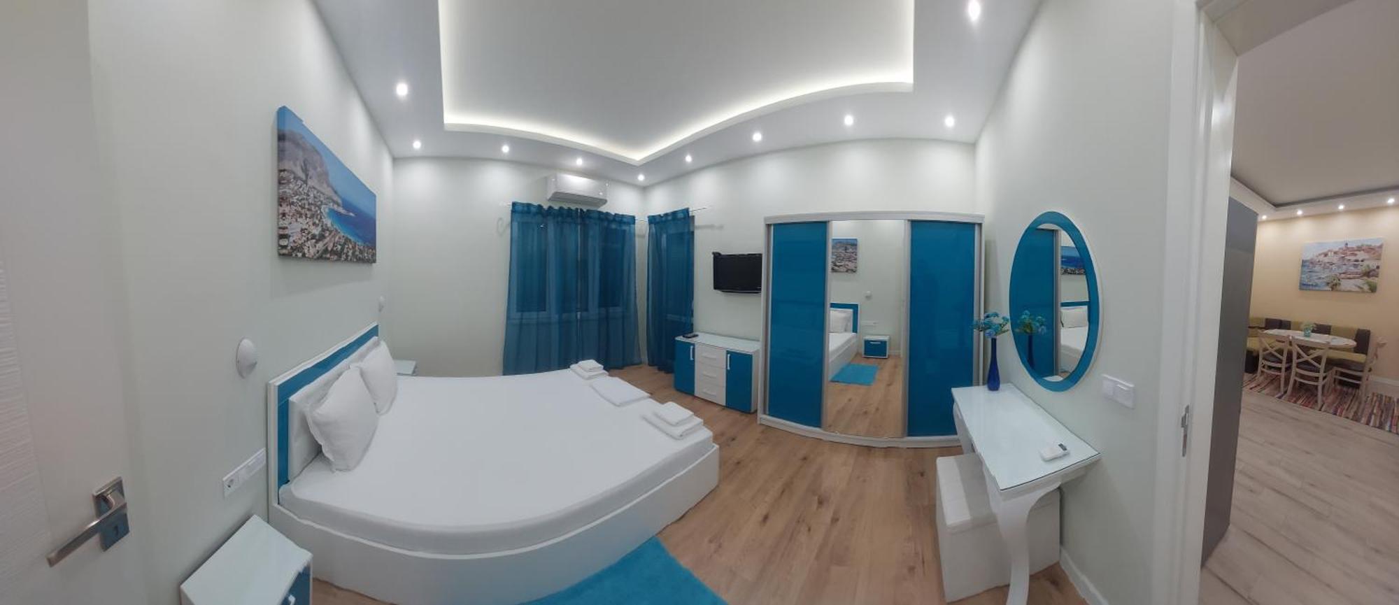 Апартамент Pink & Blue - 2Bdr With Balcony - Wi-Fi Varna Exterior photo